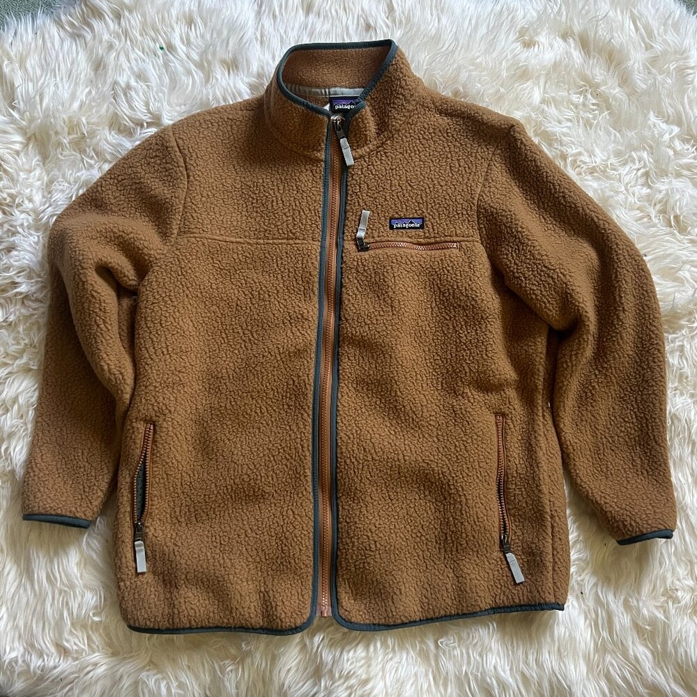 Brand new Patagonia fleece jacket in mustard/gold (size XL)